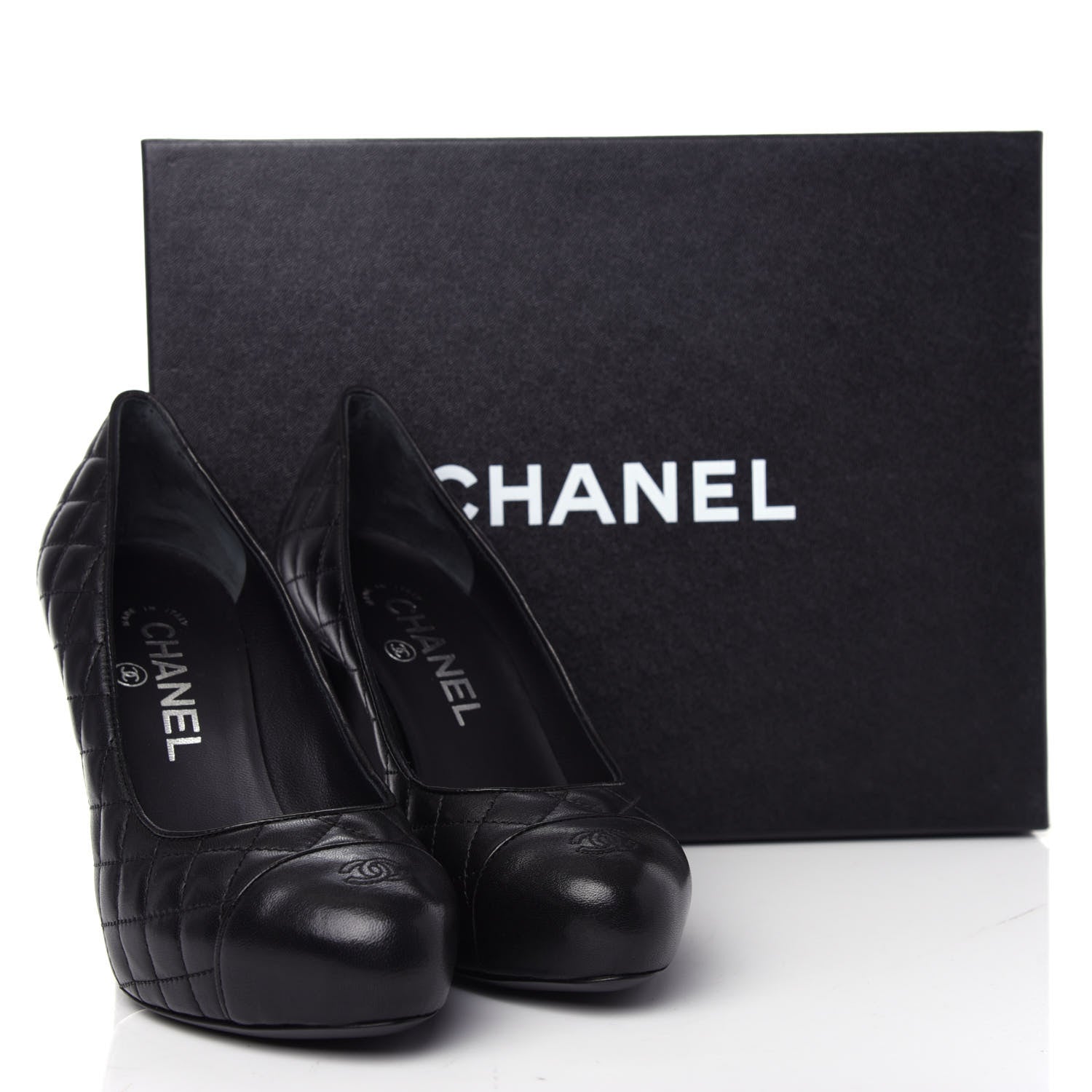 Chanel Lambskin Quilted CC Cap Toe Pumps 35.5 Black 11 of 12