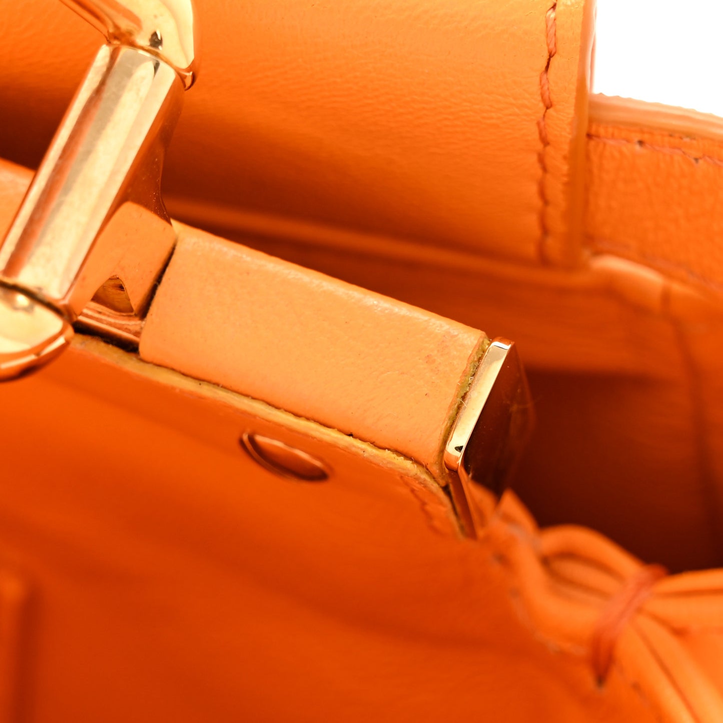 Nappa Mini Peekaboo Iconic Satchel Clementine