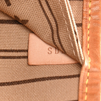 Louis Vuitton Monogram Neverfull MM 7 of 12