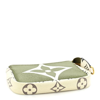 Louis Vuitton Monogram Giant Micro Pochette Accessories Kaki White 4 of 12