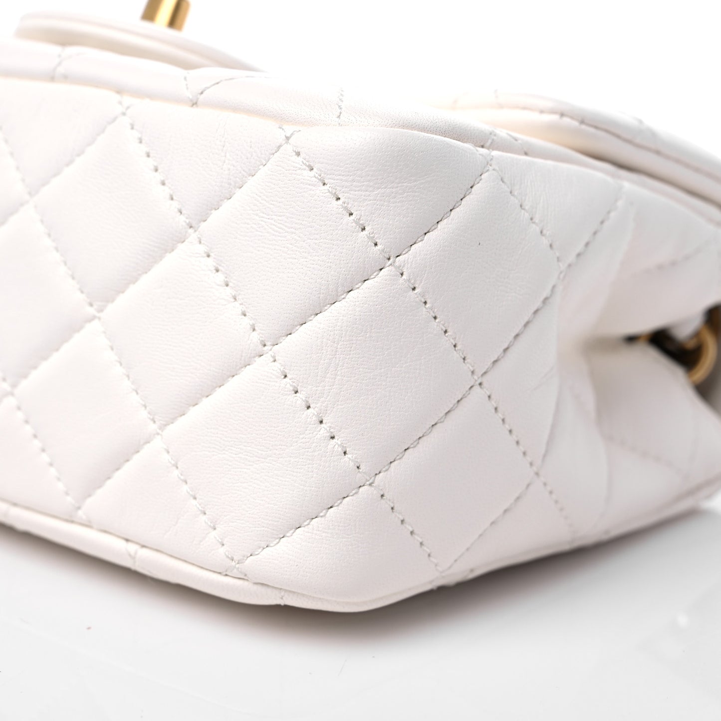 Lambskin Quilted Mini Pearl Crush Flap White