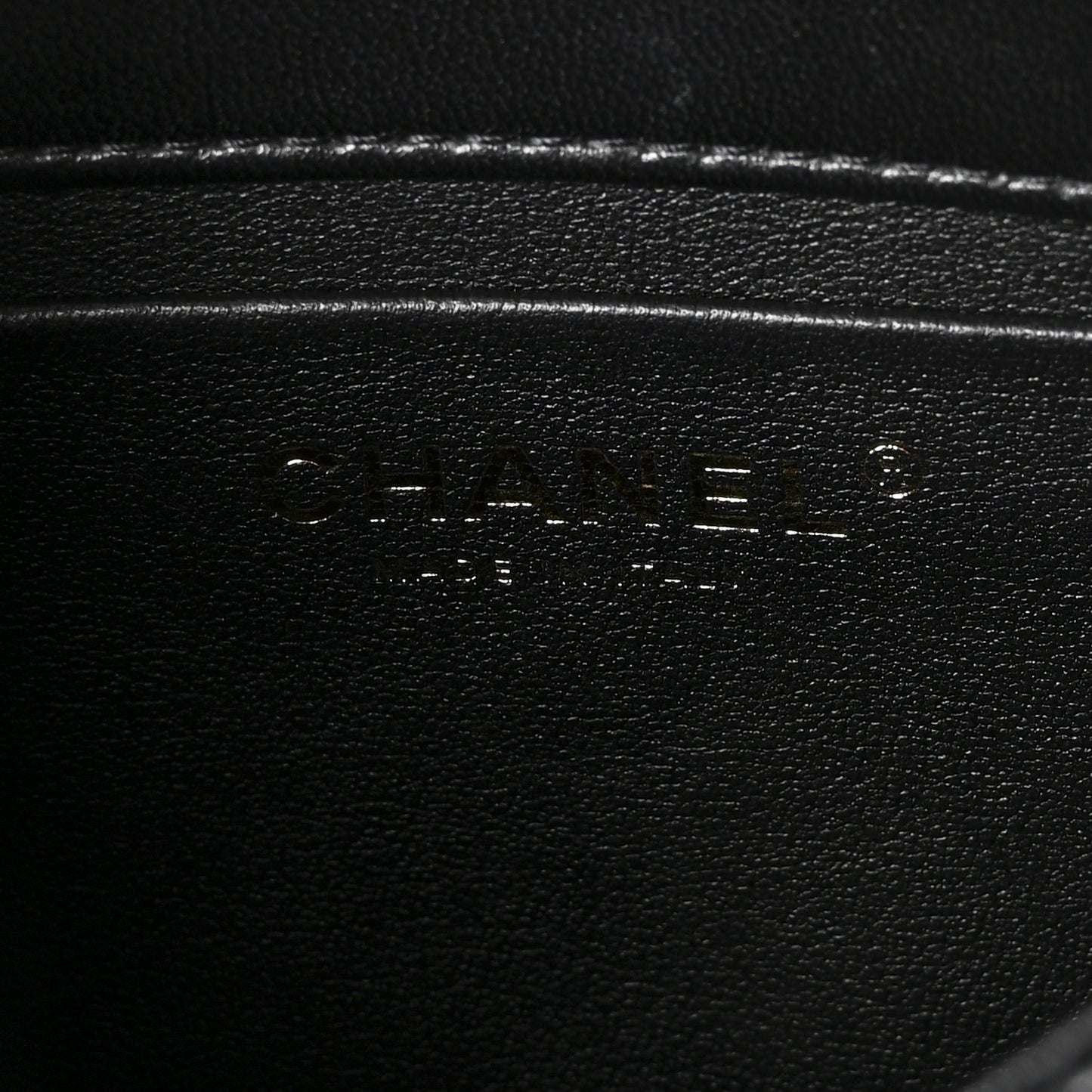 Lambskin Quilted CC Pocket Clutch With Chain Black