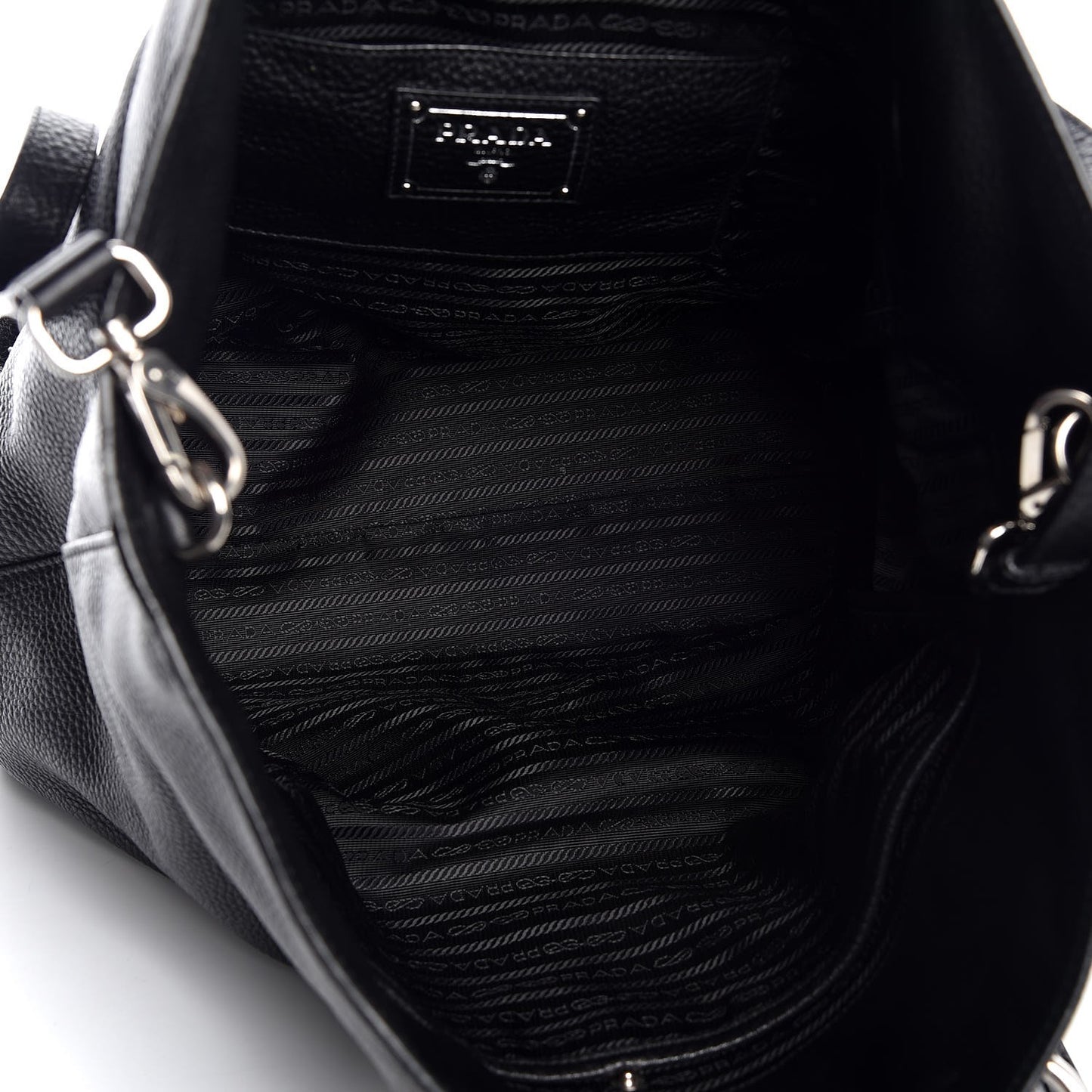 Vitello Daino Tote Black