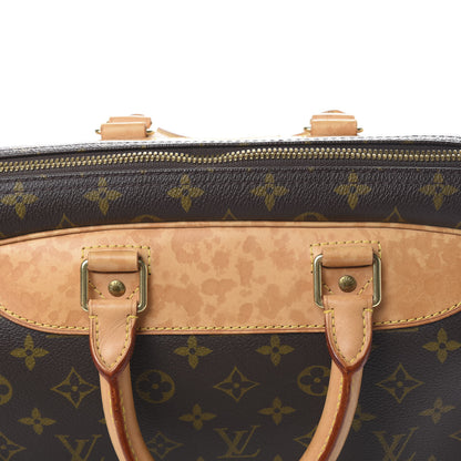 Louis Vuitton Monogram Evasion Sports Bag 13 of 15