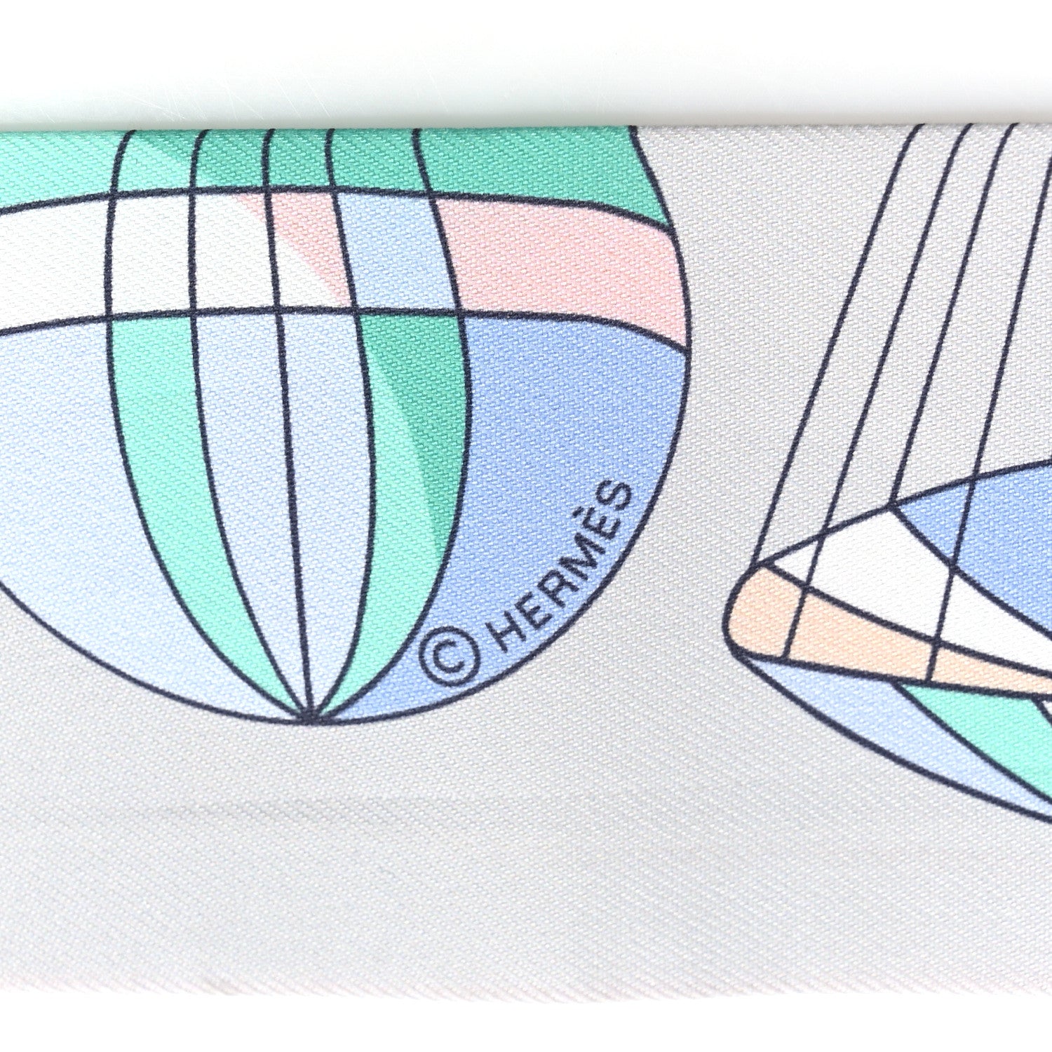 Hermes Silk Les Folies Du Ciel Twilly Gris Perle Grenadine Vert 3 of 4