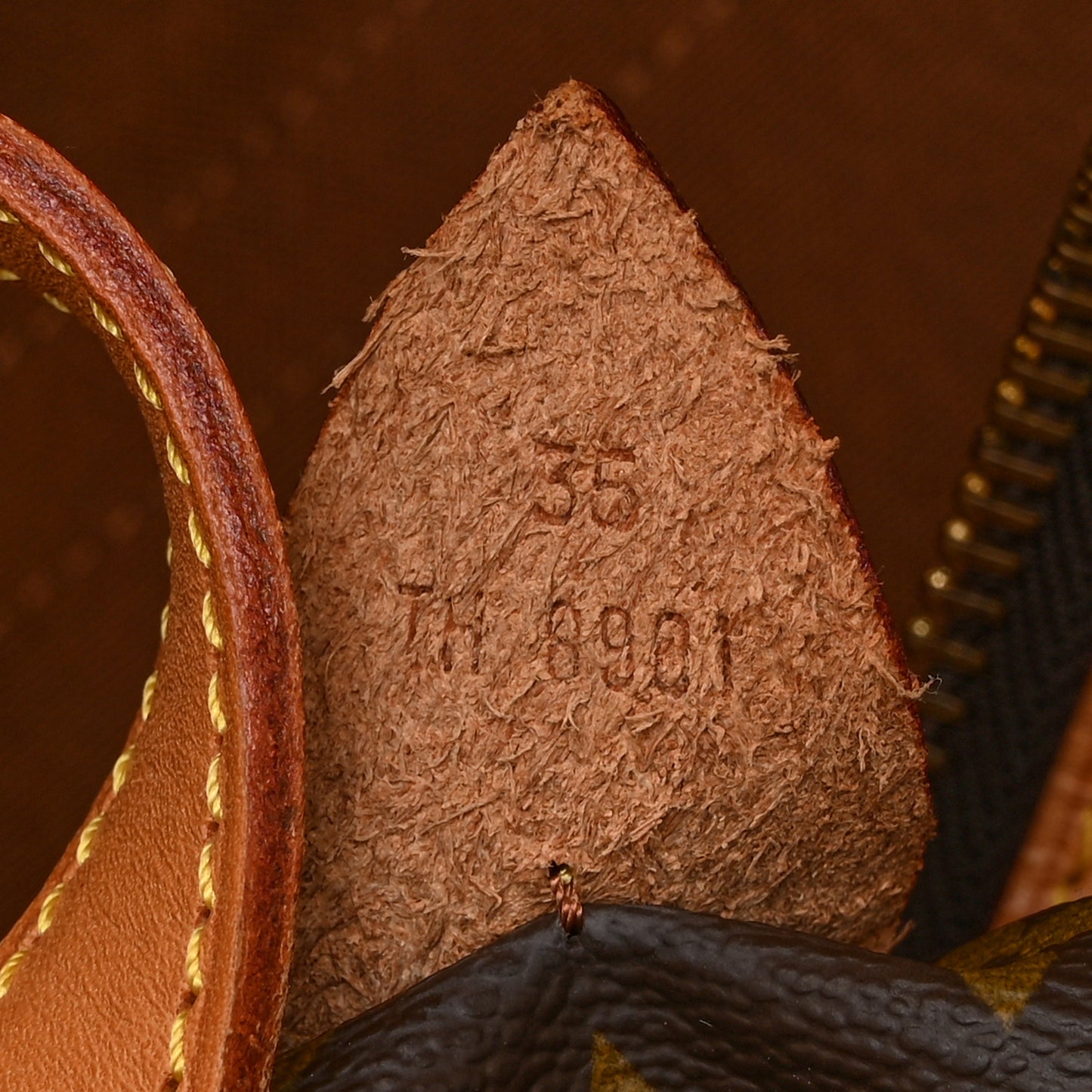 Monogram Sac Souple 35