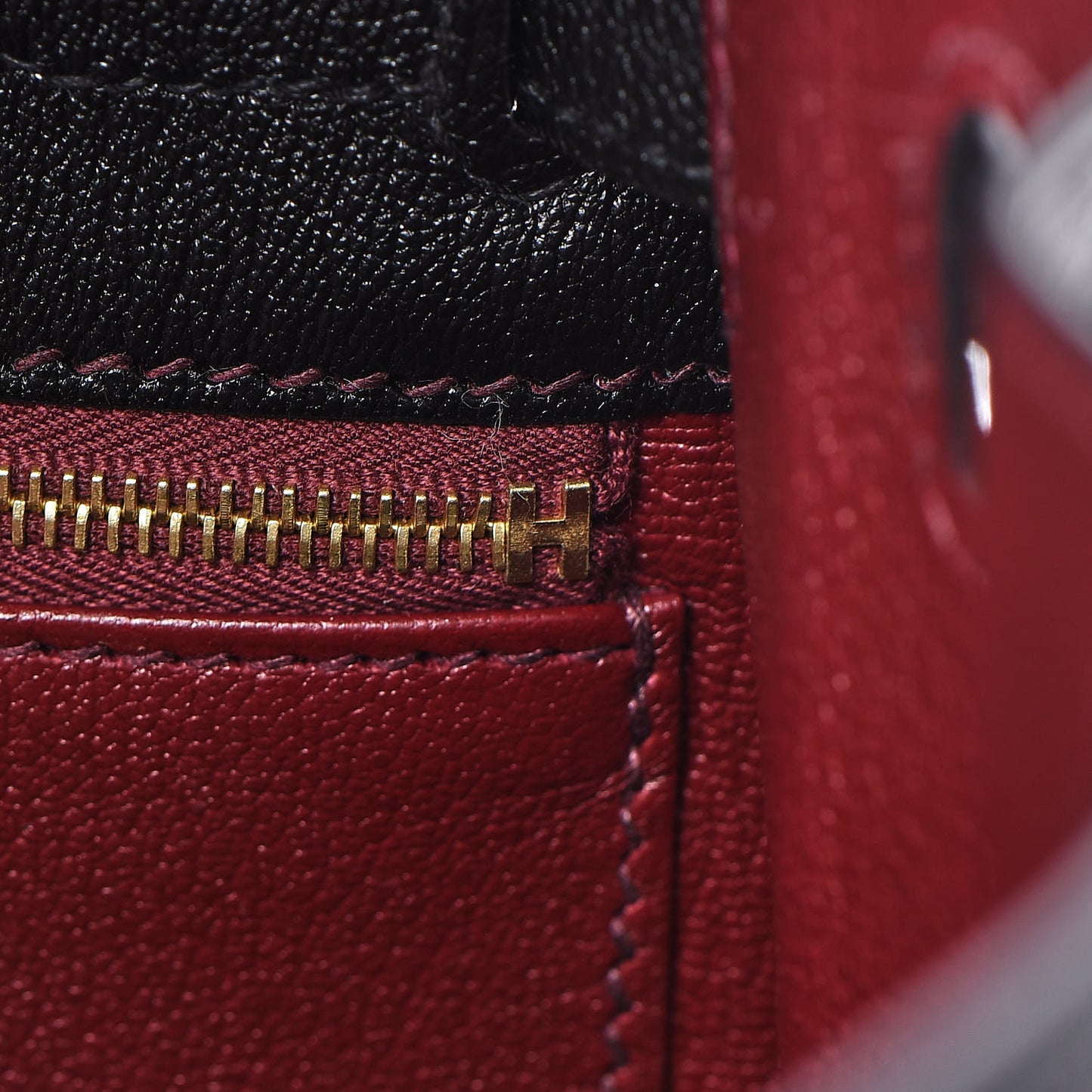 Chevre Mysore Horseshoe Kelly Sellier 28 Black Deep Red