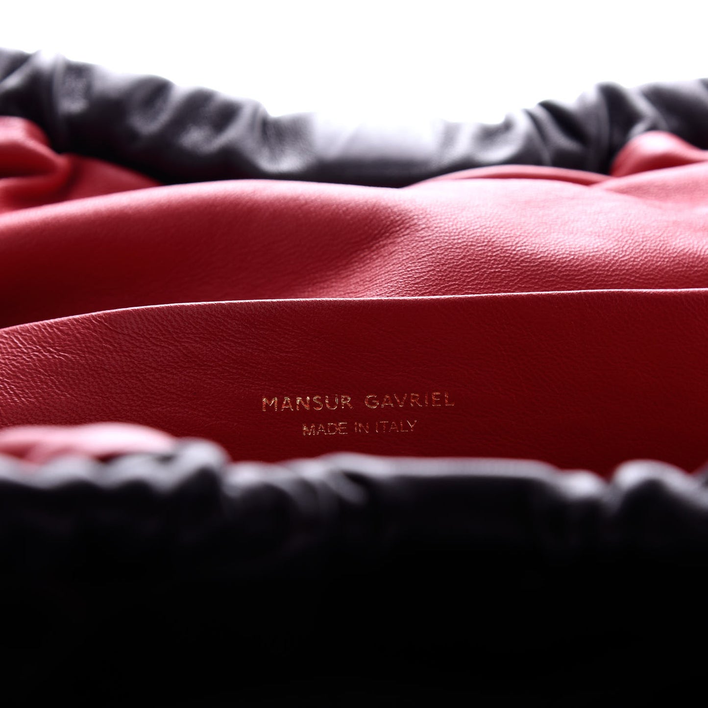 Lambskin Cloud Clutch Black Flamma