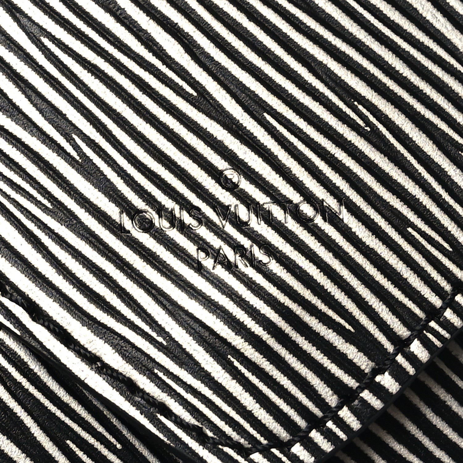 Louis Vuitton Metallic Epi Medium Kirigami Pochette Insert Platine 4 of 7