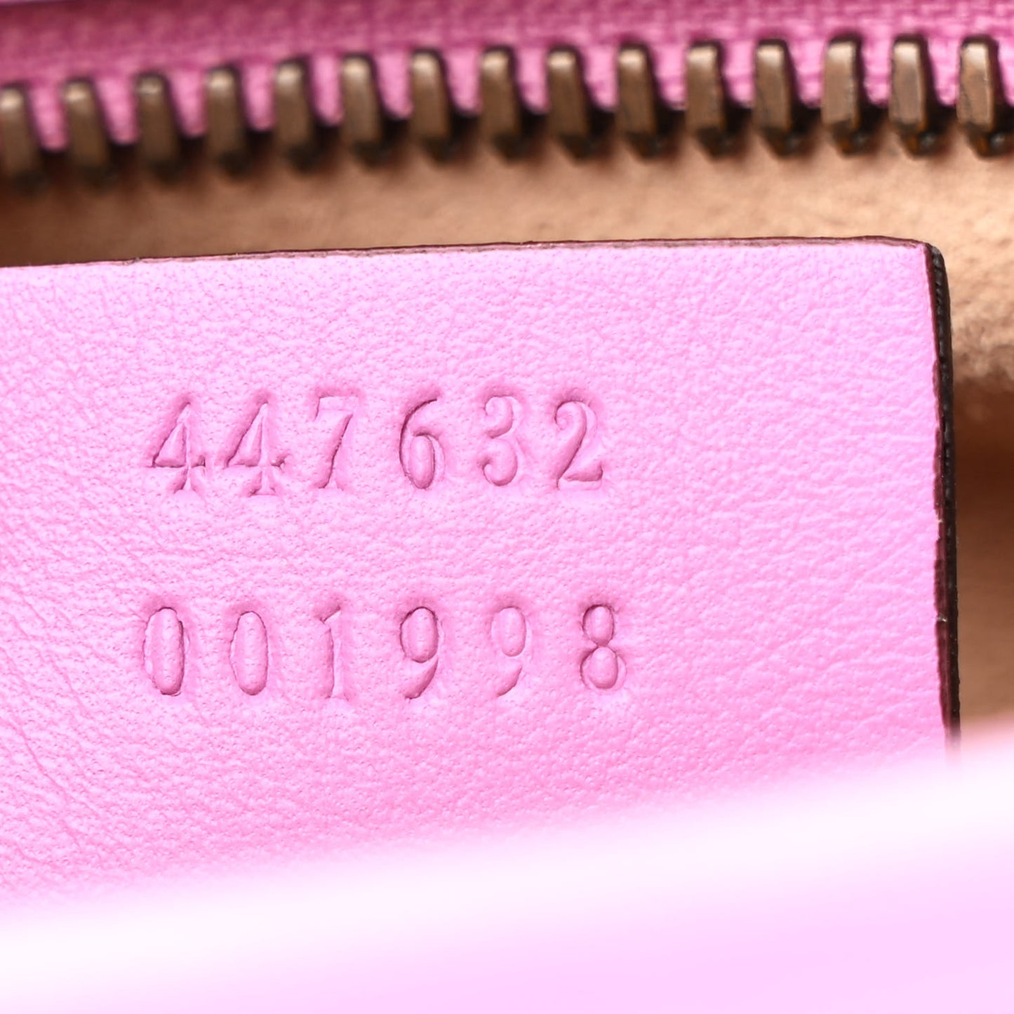 Calfskin Matelasse Small GG Marmont Chain Shoulder Bag Candy Mousse