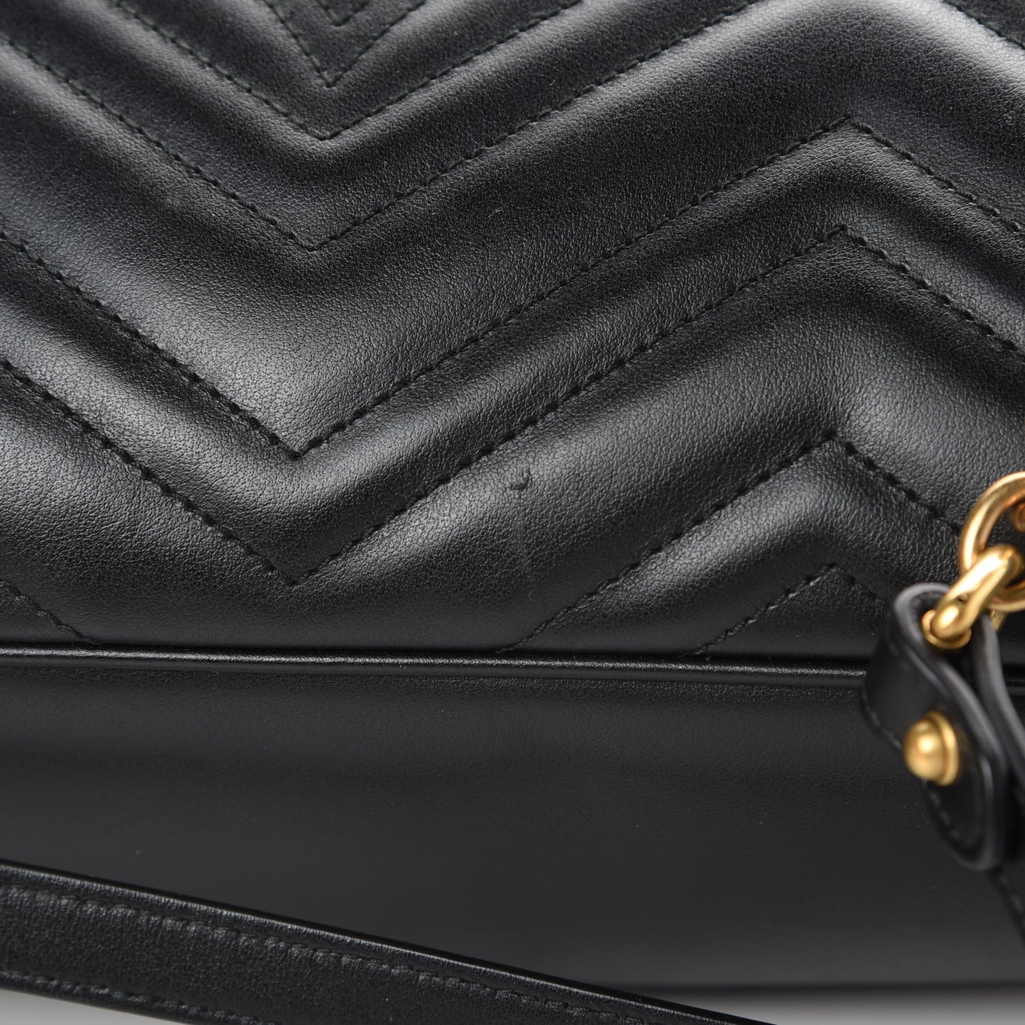 Calfskin Matelasse Large GG Marmont Shoulder Bag Black
