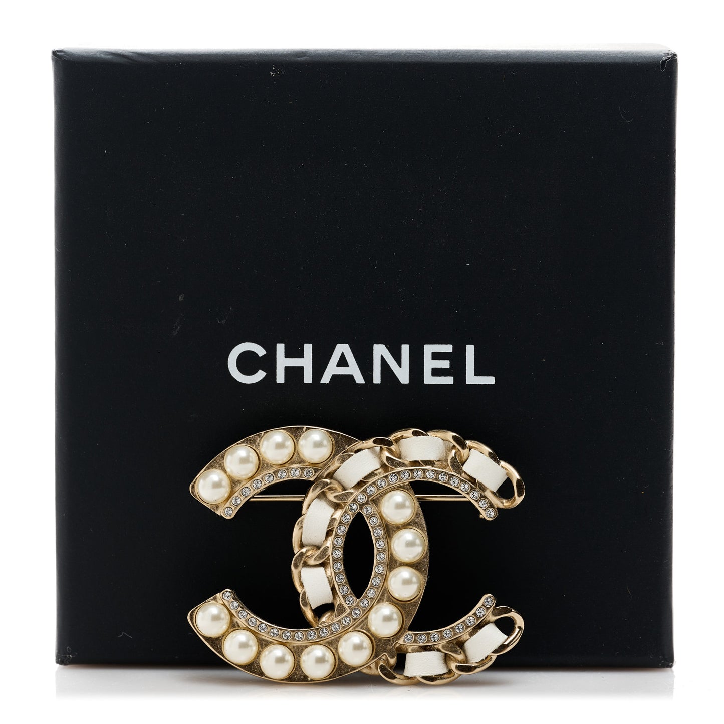 Lambskin Pearl Crystal CC Chain Brooch White Gold
