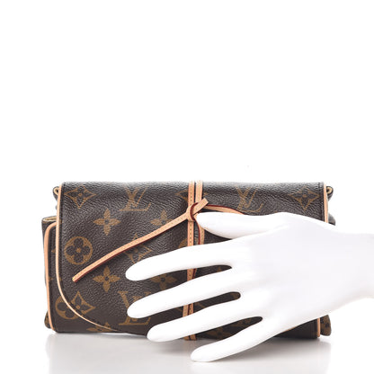 Louis Vuitton Monogram Jewelry RollPouch 2 of 8