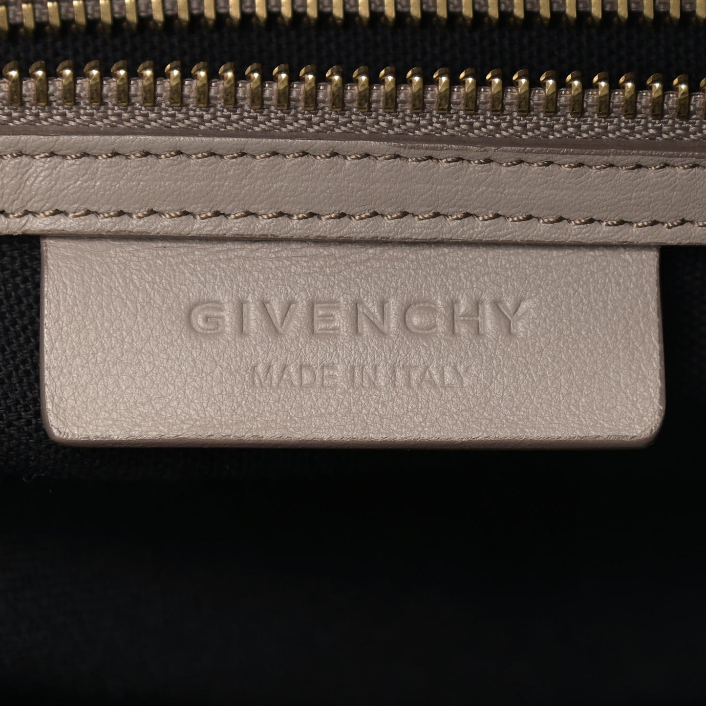 Calfskin Small Tri-Color Antigona Beige Black White