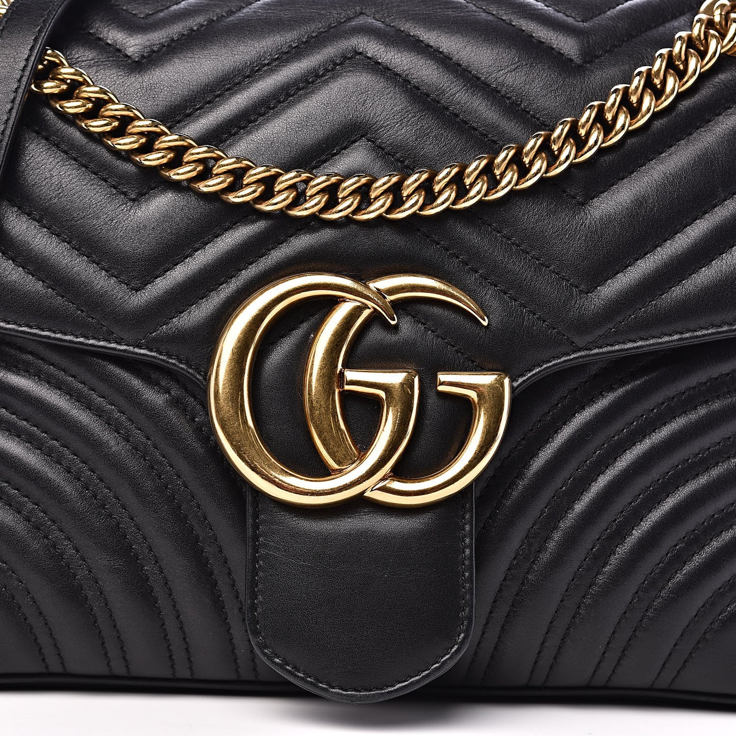 Calfskin Matelasse Medium GG Marmont Shoulder Bag Black