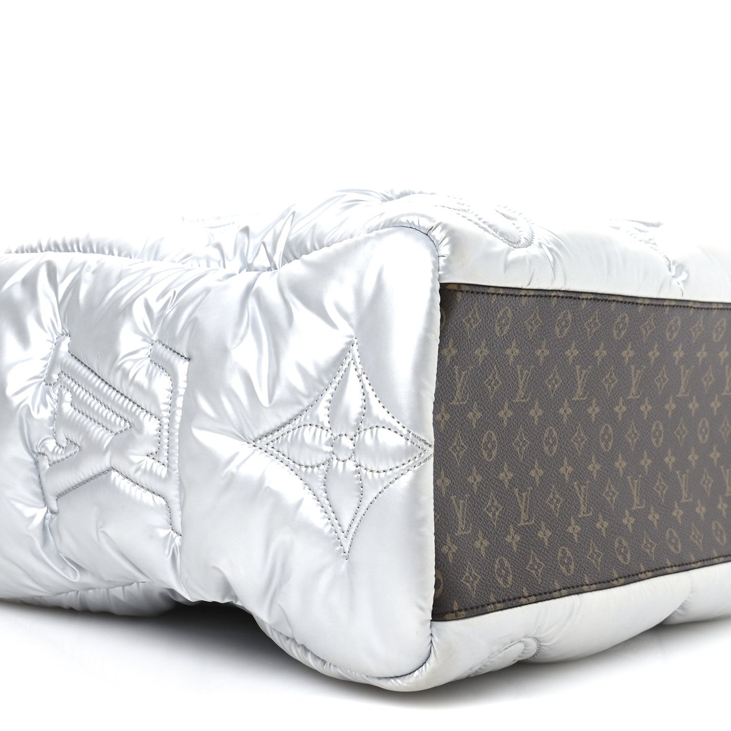 Louis Vuitton Econyl Monogram Pillow Giant Onthego GM Silver 8 of 9
