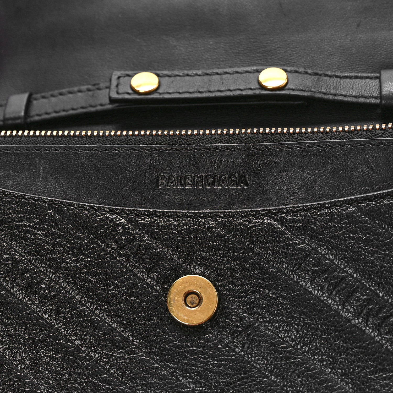 Balenciaga Shiny Goatskin Logo Embossed BB Wallet On Chain Black 6 of 11