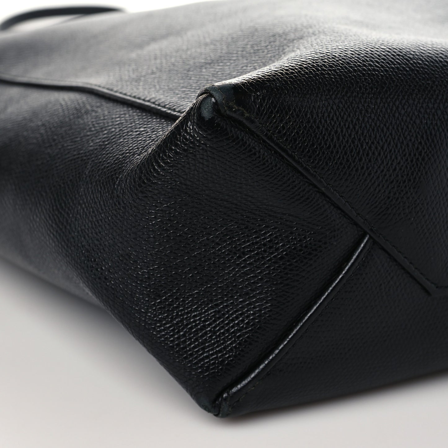 Grained Calfskin Small Vertical Cabas Black