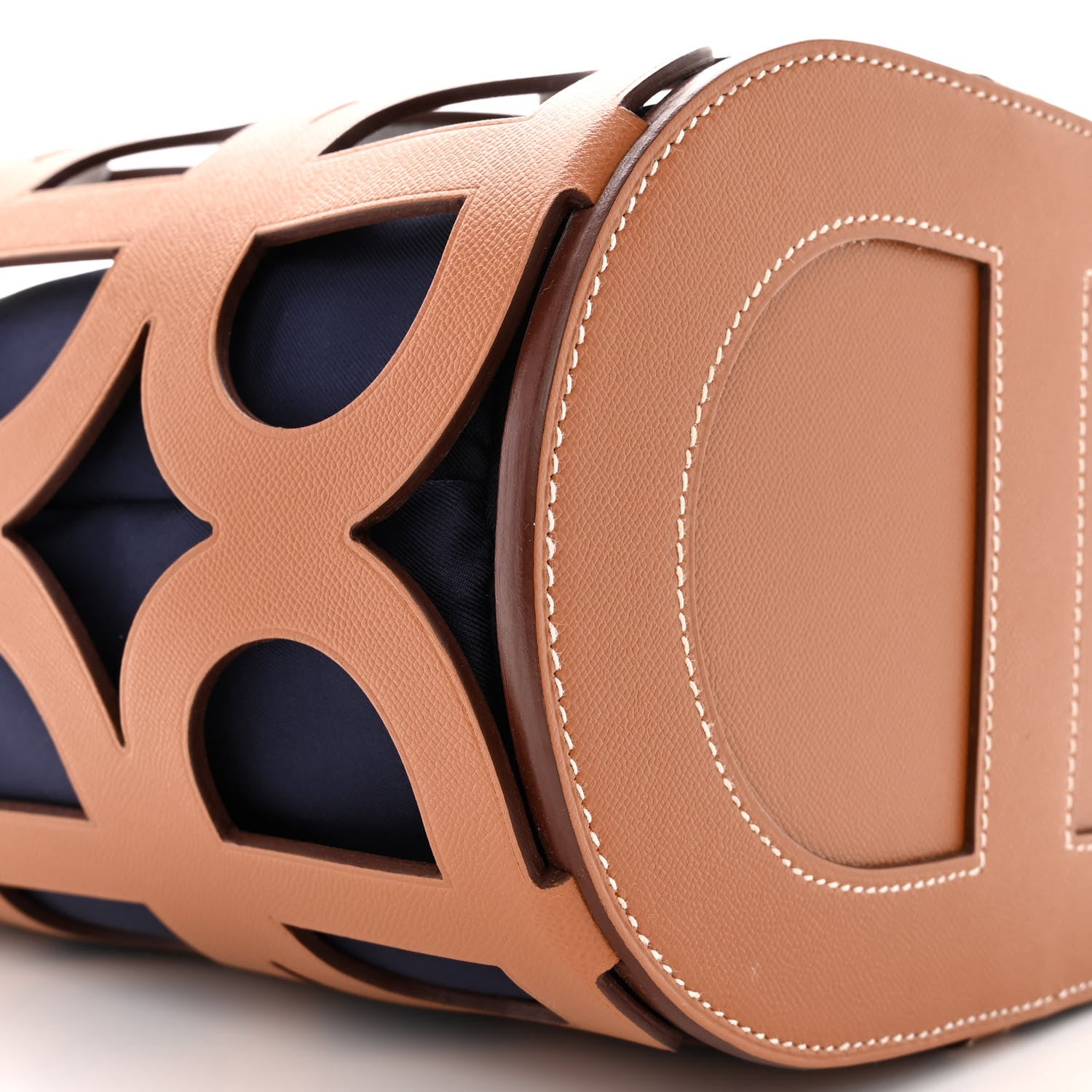 Hermes Madame Calfskin Chaine d'Ancre Tote Gold 10 of 11