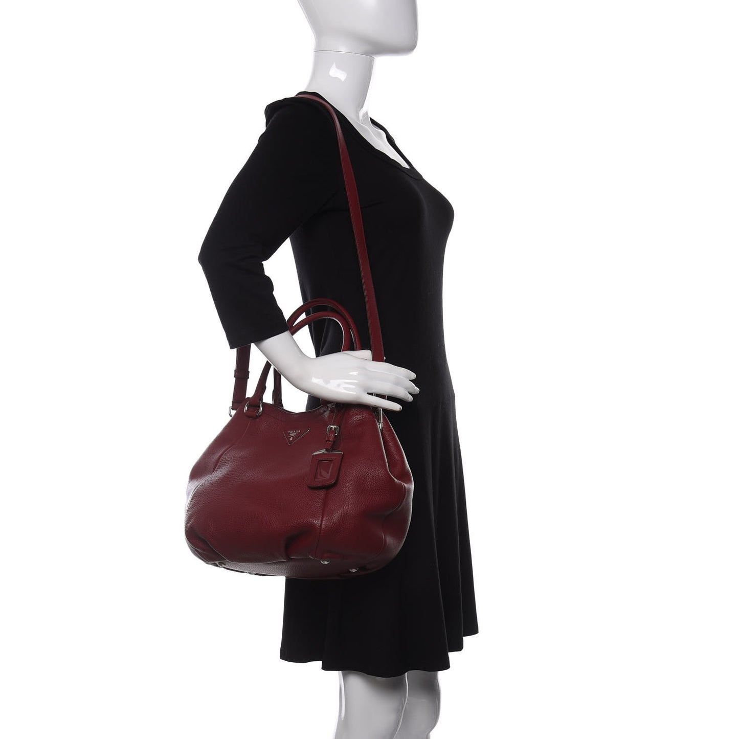 Vitello Daino Expandable Shoulder Bag Rubino