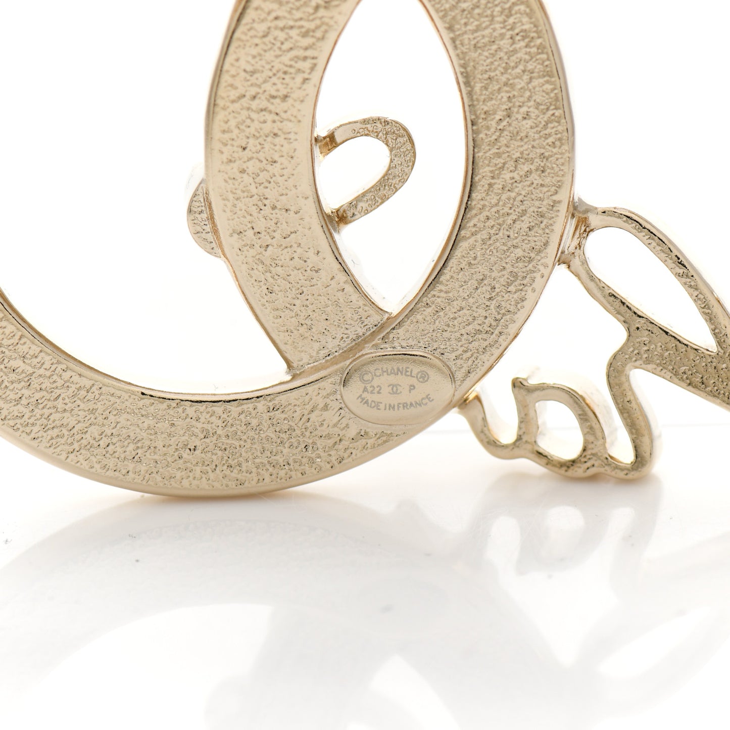 Metal Crystal Coco Script CC Brooch Gold