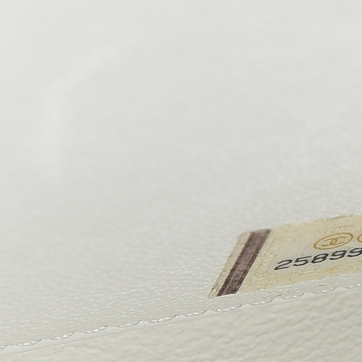 Caviar Quilted Medium Business Affinity Flap White