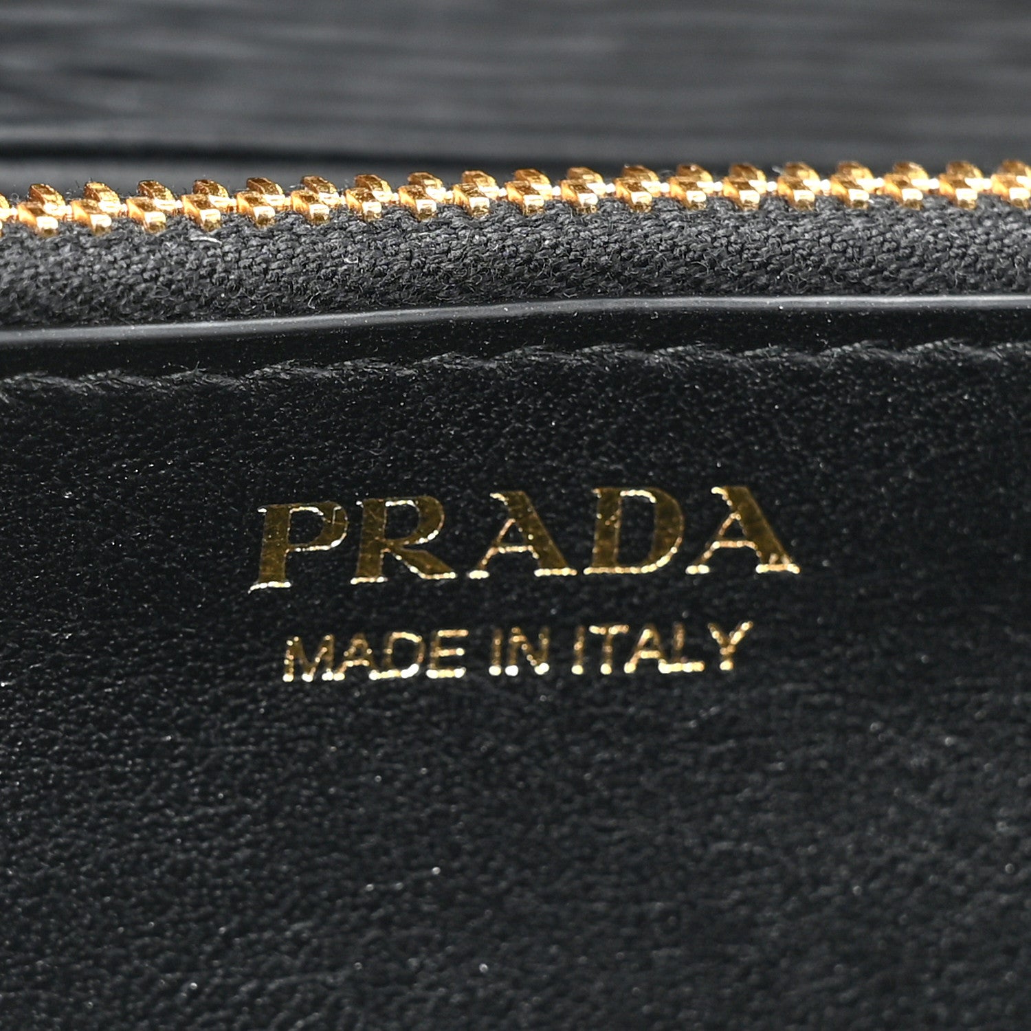 Prada Vitello Move Metal Oro Chain Wallet Black 9 of 11