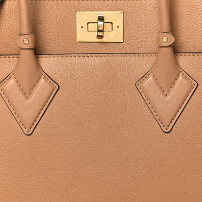 Louis Vuitton Mahina On My Side GM Arizona Beige 7 of 10
