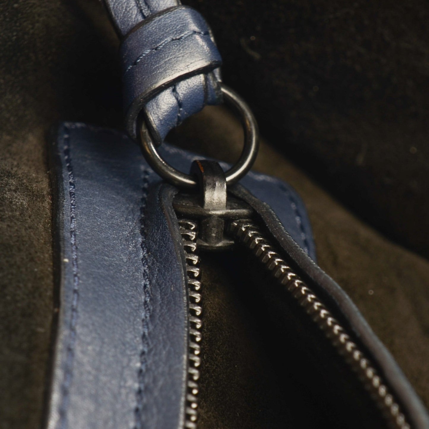 Supple Calfskin Medium Phantom Luggage Midnight