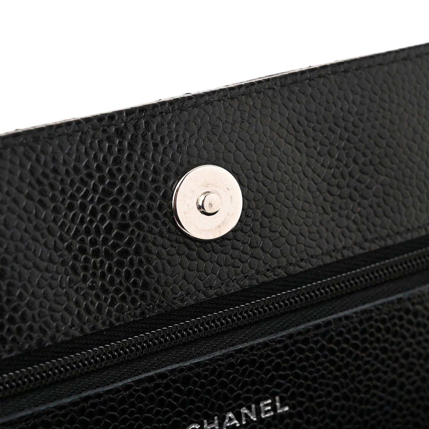 Caviar Quilted Wallet on Chain WOC Black