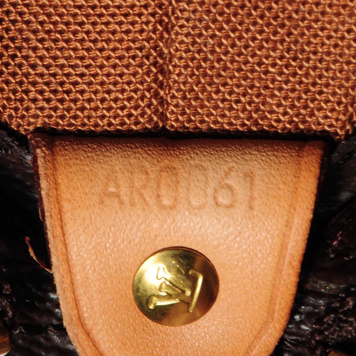 Louis Vuitton Monogram Cabas Mezzo 7 of 7