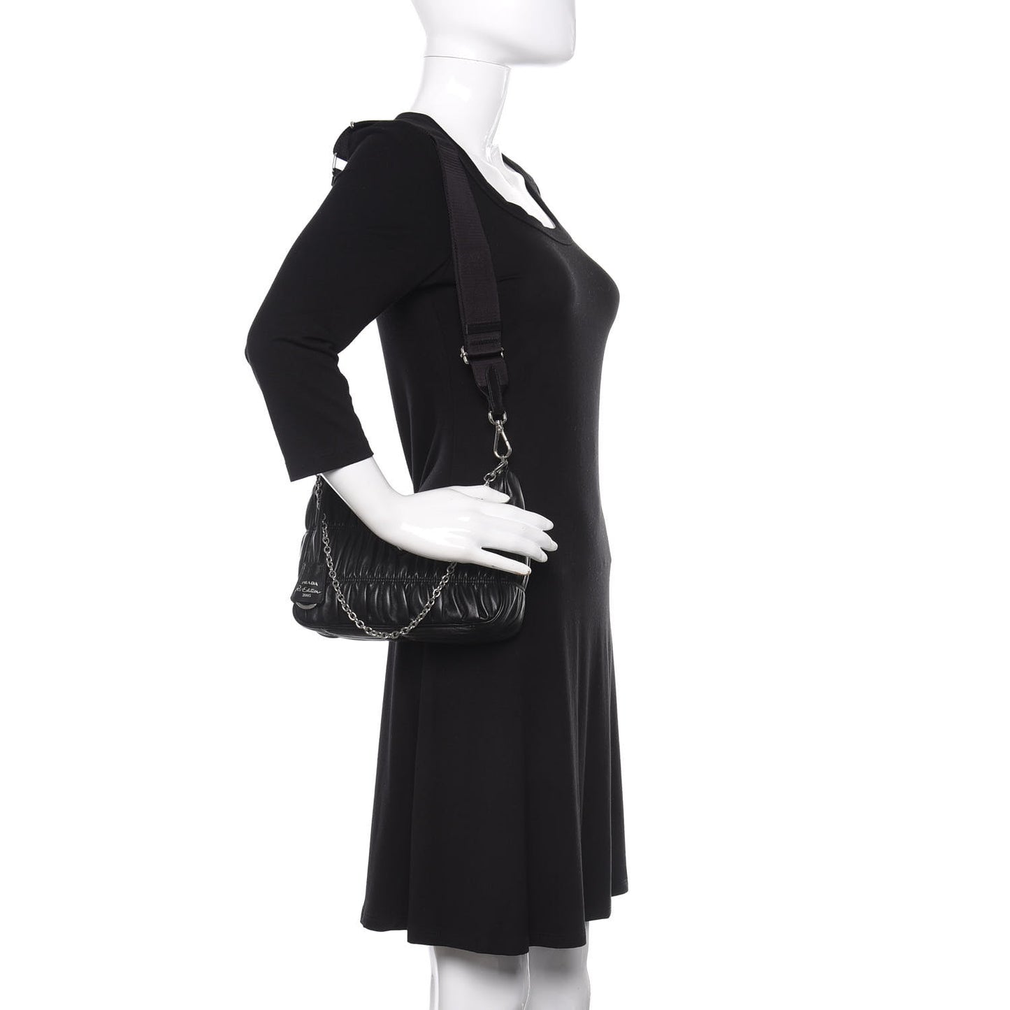 Nappa Gaufre Re-Edition 2005 Shoulder Bag Black