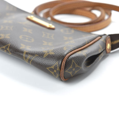 Louis Vuitton Monogram Eva Clutch 8 of 11