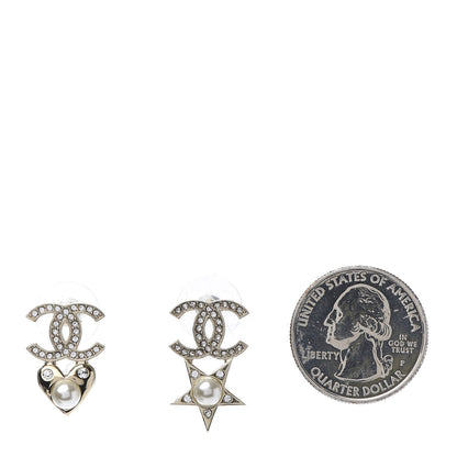 Chanel Crystal Pearl Charming Winter CC Star Heart Earrings Gold 2 of 5