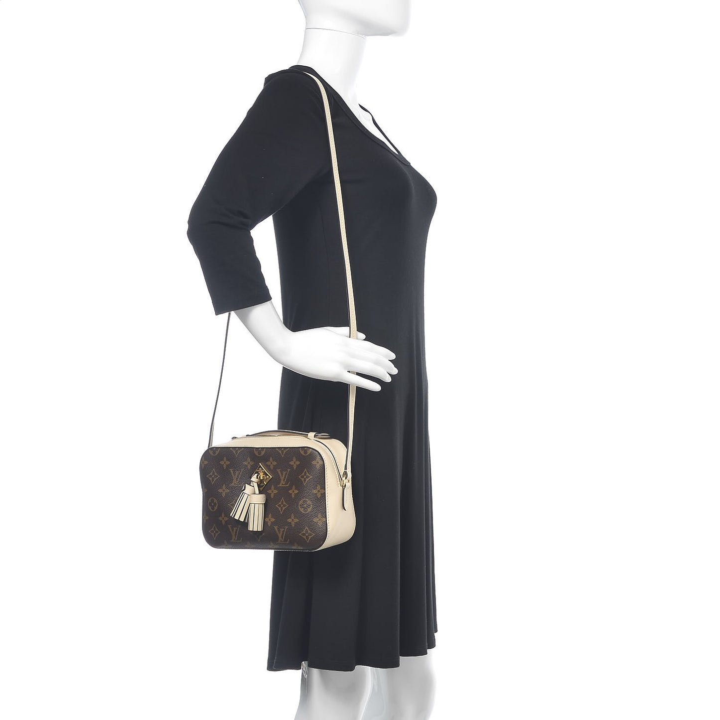 Monogram Saintonge Creme