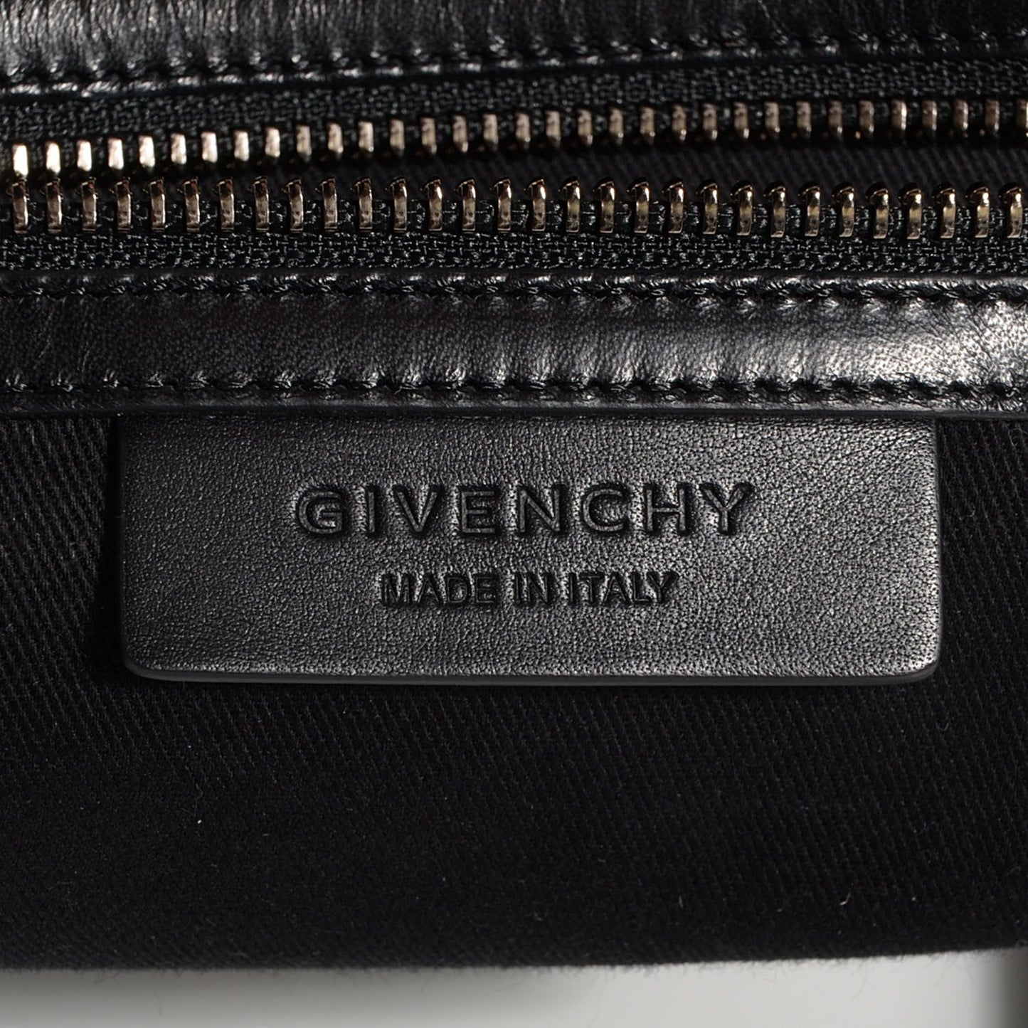 Shiny Lord Calfskin Small Antigona Black