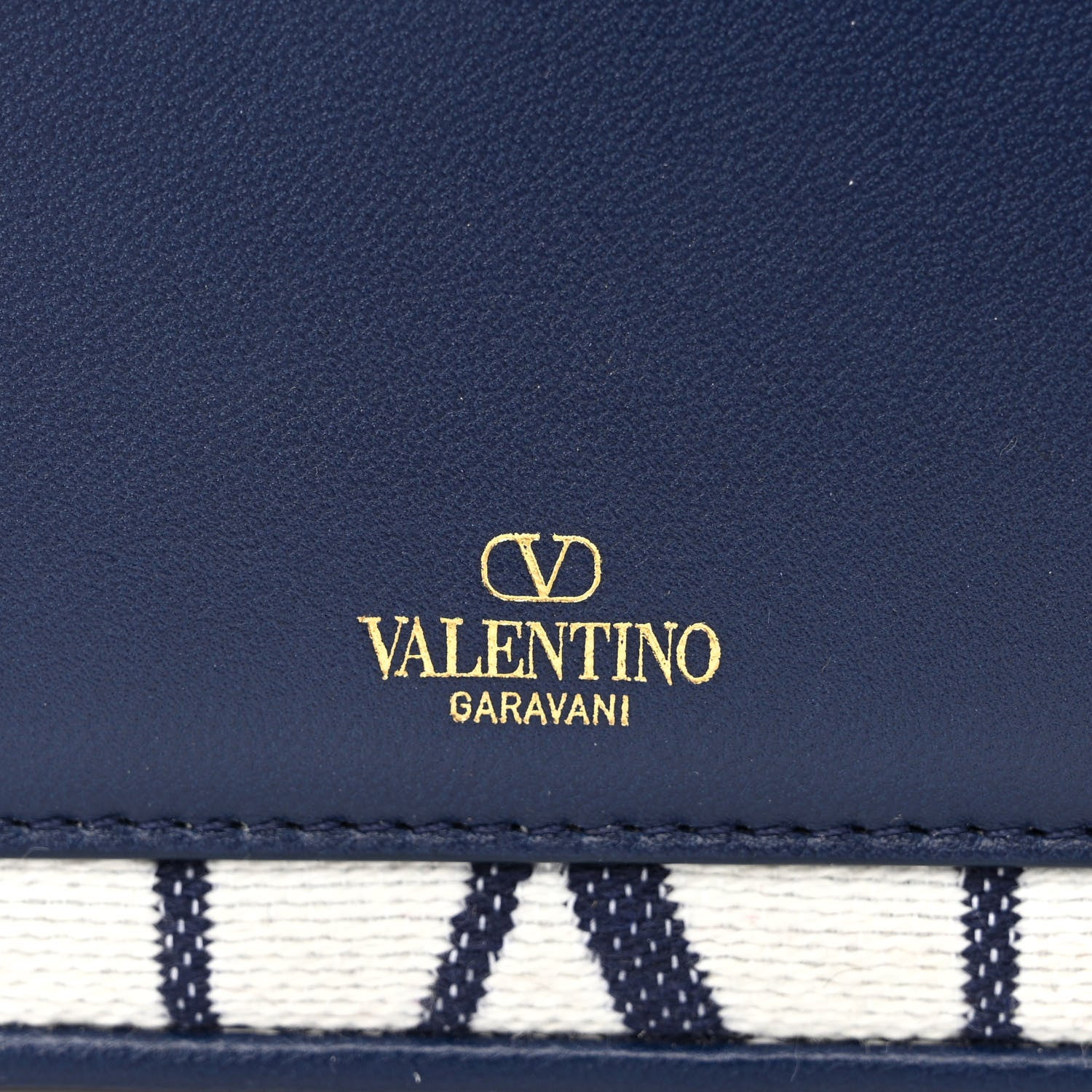 Valentino Garavani Toile Iconographe Cotton Vlogo Loco Shoulder Bag White Worker 6 of 13