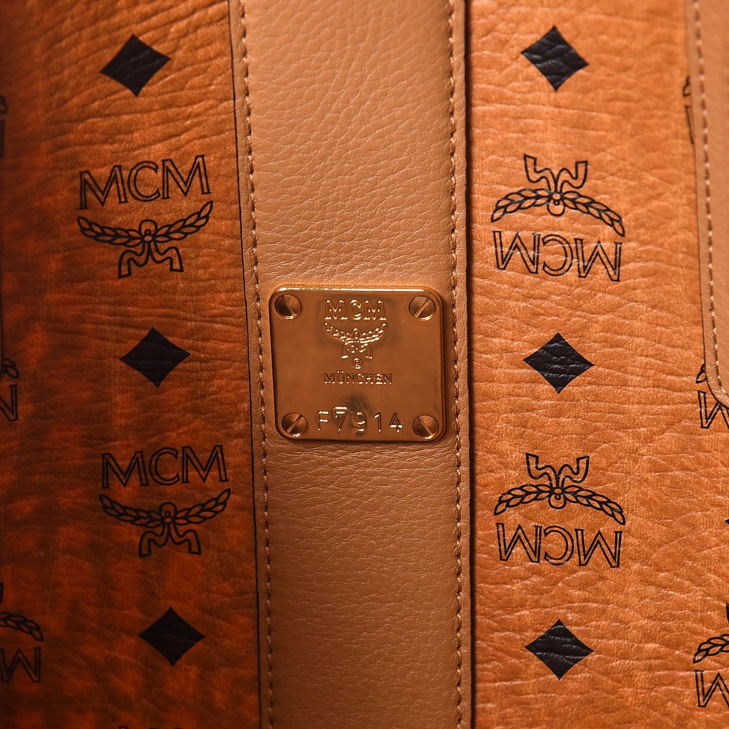 Visetos Medium Liz Reversible Shopper Tote Cognac