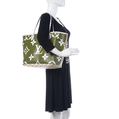 Louis Vuitton Monogram Giant Neverfull MM Kaki 2 of 10