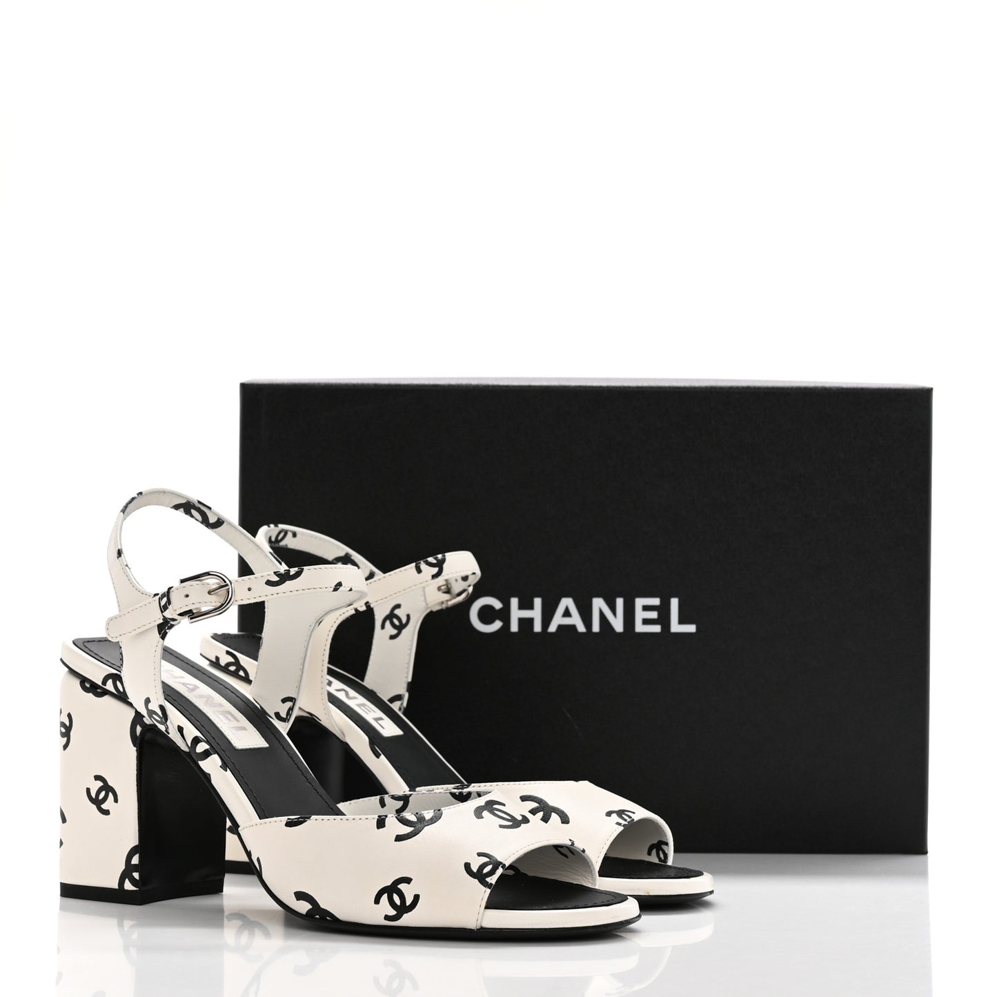 Printed Lambskin Coco Beach Sandals 39 White Black