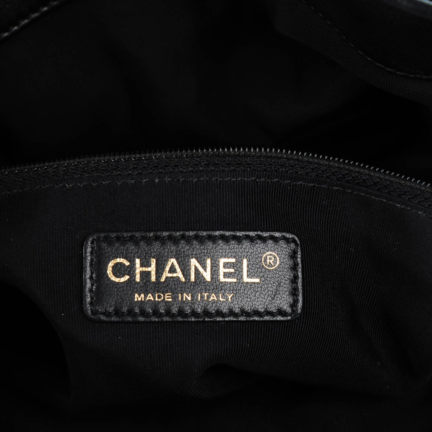 Calfskin Quilted Large Chain Me Hobo Black