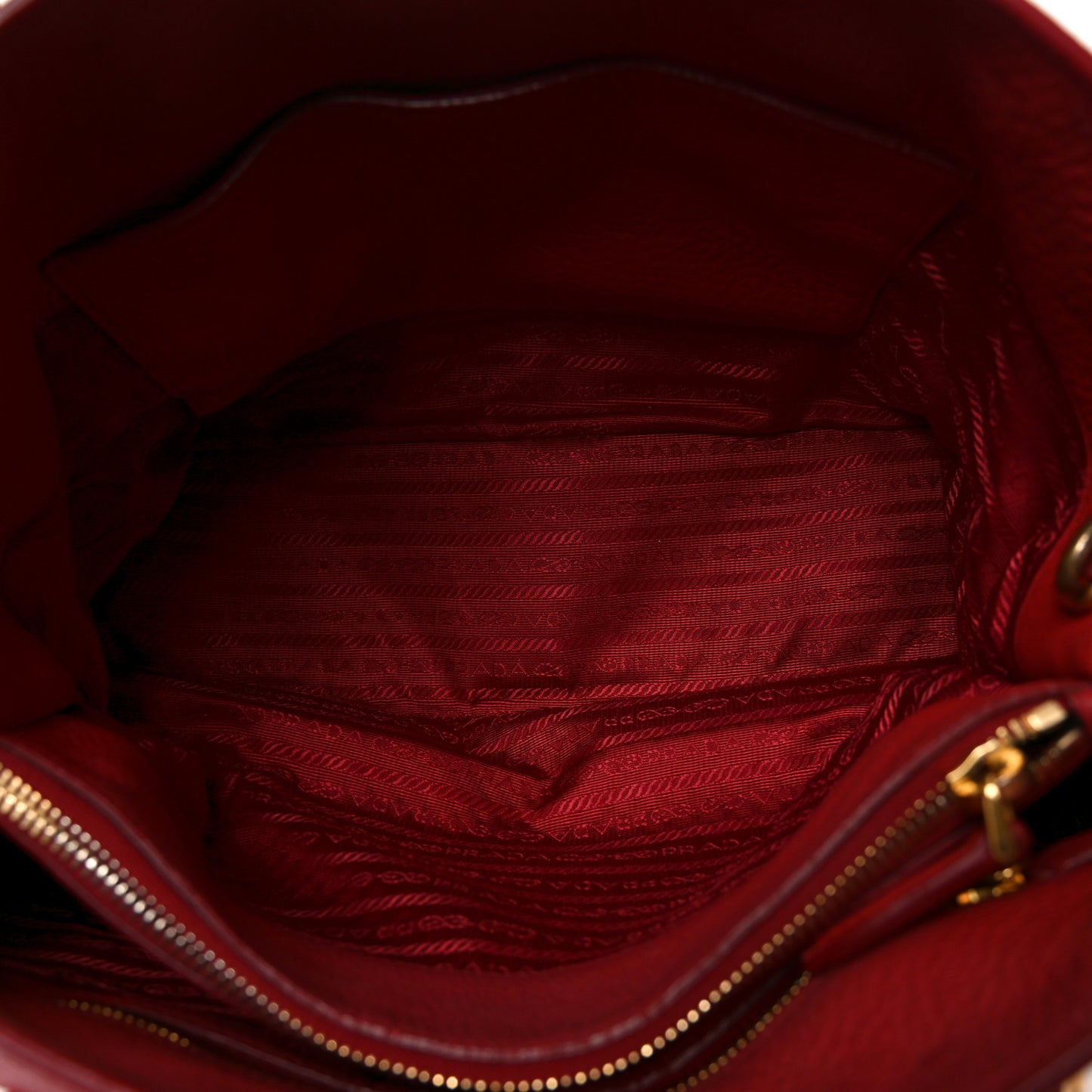 Vitello Daino Top Handle Shoulder Bag Rosso