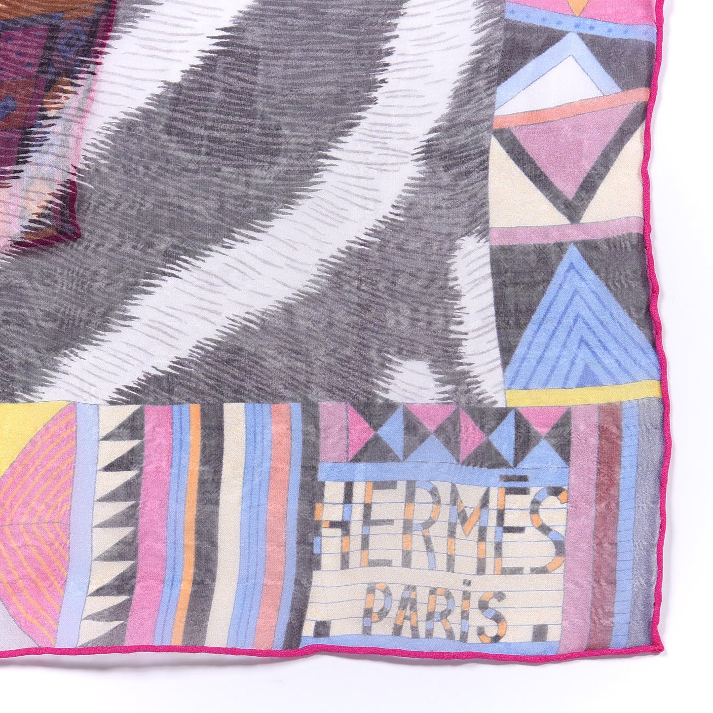 Silk Pelages et Camouflage Stole Gris Perle Fuchsia