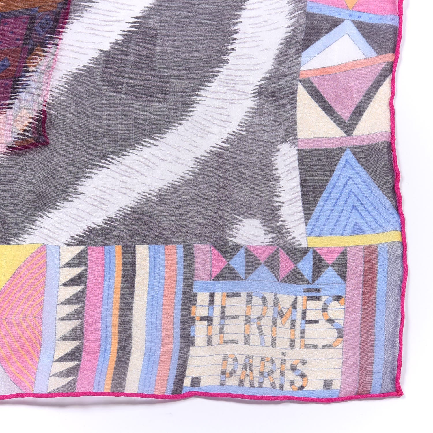 Hermes Silk Pelages et Camouflage Stole Gris Perle Fuchsia 2 of 4