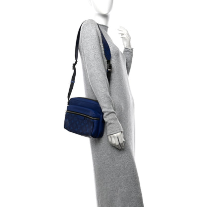 Louis Vuitton Taiga Monogram Outdoor Messenger Cobalt 2 of 11
