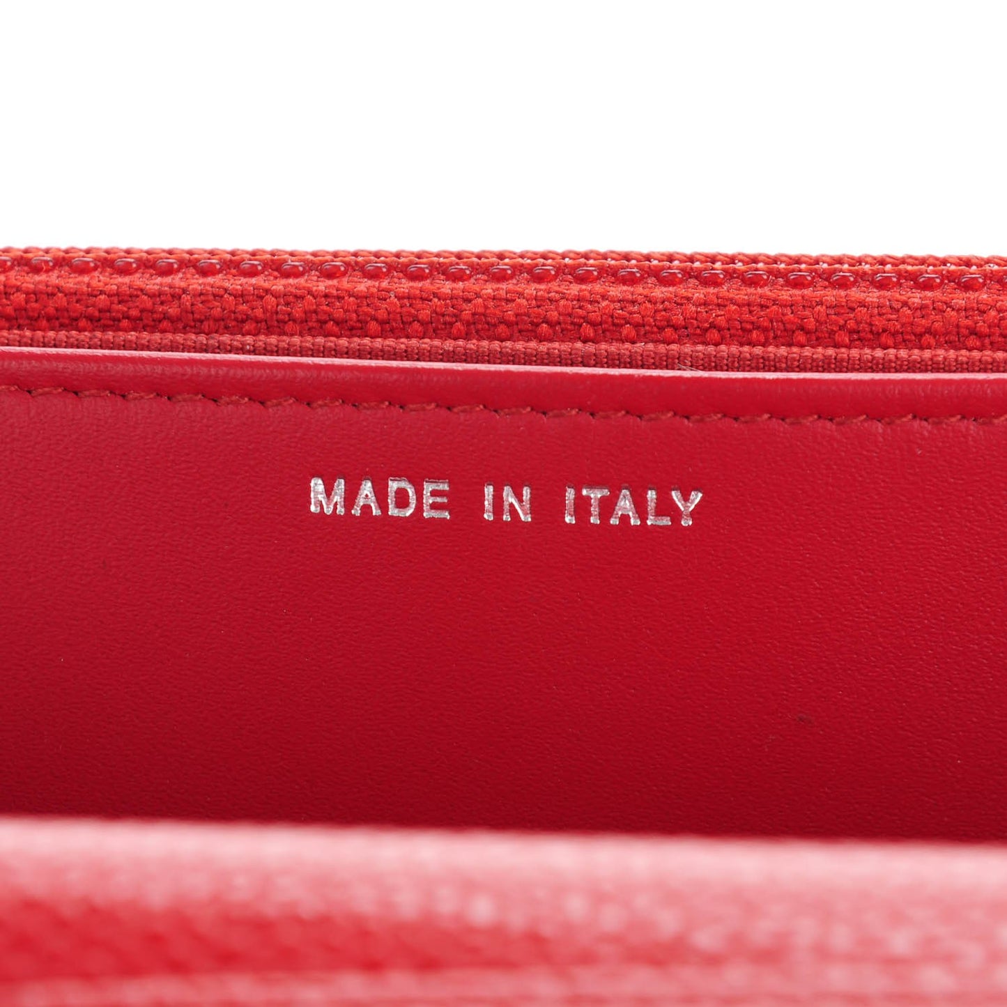 Caviar Quilted Wallet On Chain WOC Dark Red