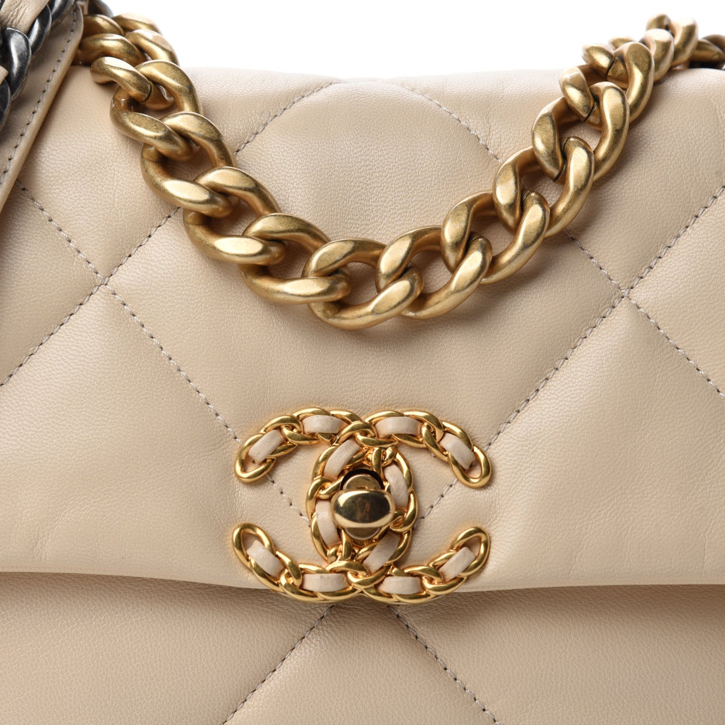Lambskin Quilted Medium Chanel 19 Flap Beige