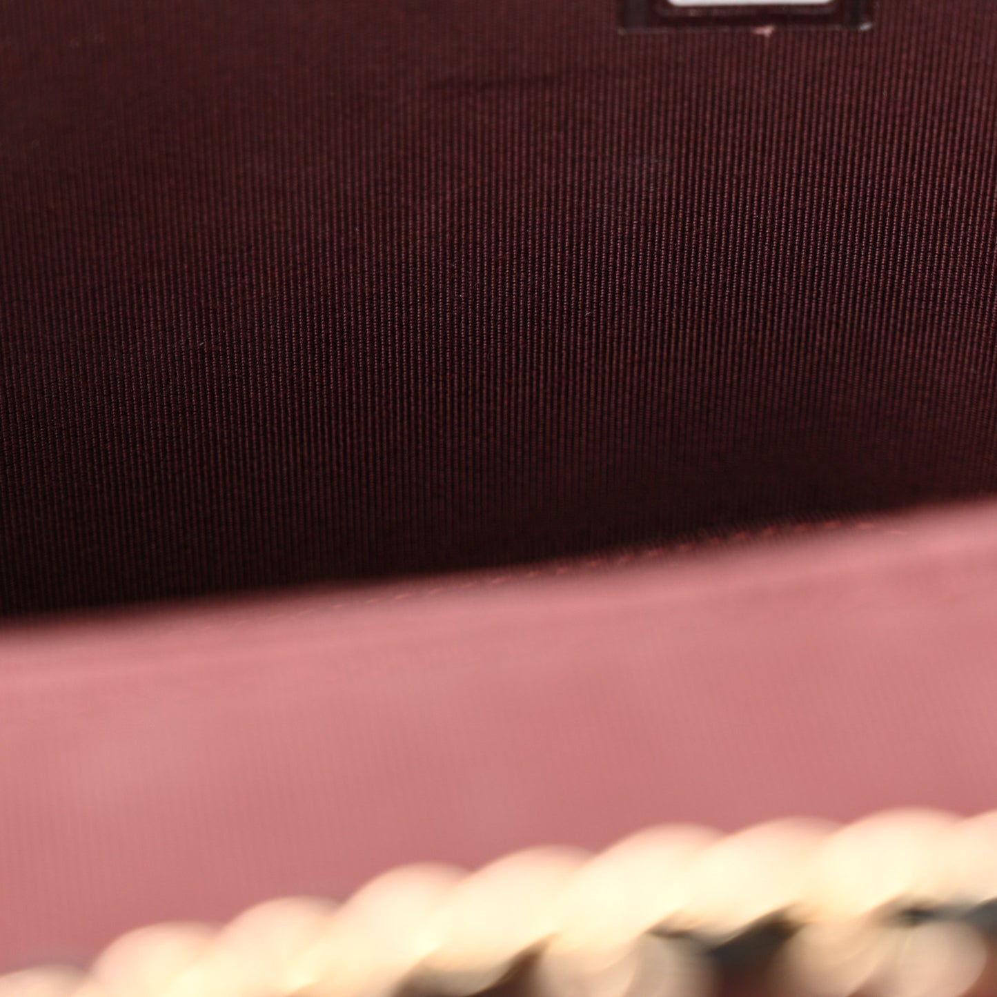 Caviar Quilted Small Vanity Case With Chain Black