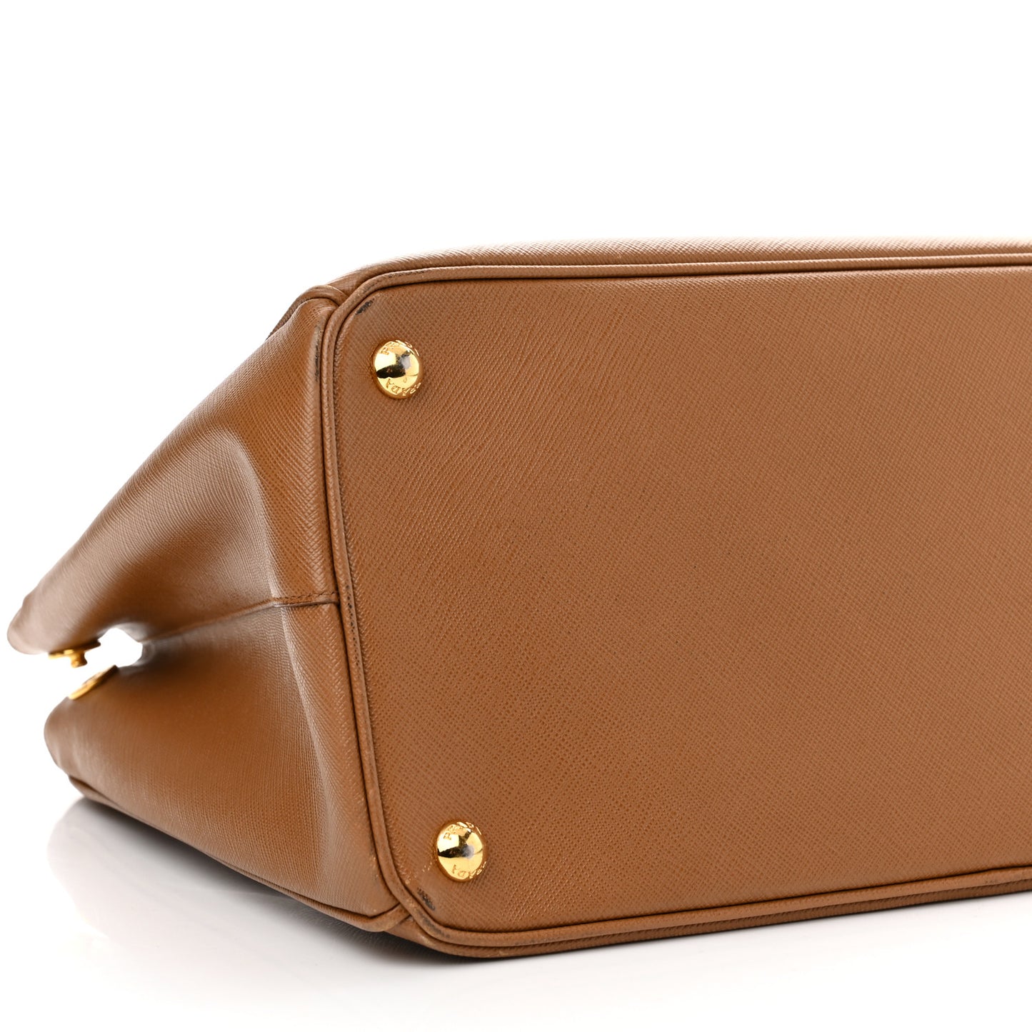 Saffiano Lux Medium Tote Caramel