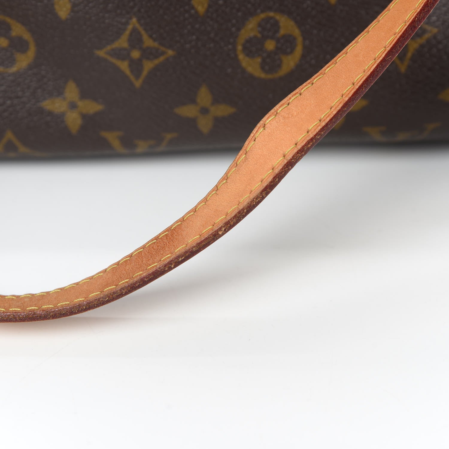 Louis Vuitton Monogram Totally MM 16 of 19